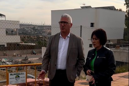 Visita a las obras en calle Azor.