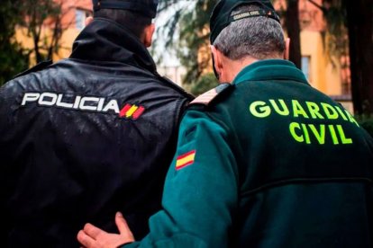 GUARDIA CIVIL - Archivo