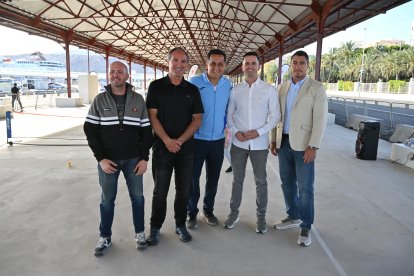 Un clinic de tenis de Nico Almagro estrena el Puerto como espacio para el deporte.
