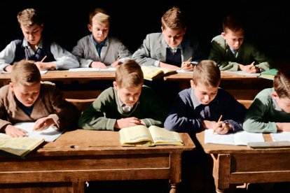 Alumnos de la Escuela Graduada que había en la calle Arráez, a finales de los años cincuenta. Era costumbre entonces que los rezagados se quedaran después de clase a repasar las lecciones, a terminar la tarea o a cumplir con un castigo.