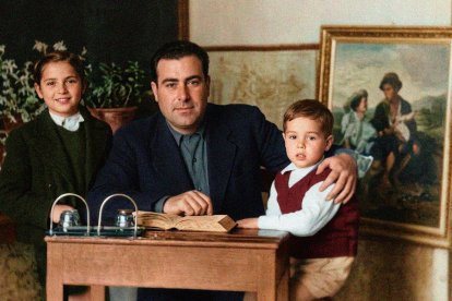 Uno de los maestros más duros de la Almería de los años cincuenta y sesenta era don José García Morales, conocido popularmente con el apodo de ‘el Aceitero’.