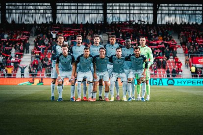 La camiseta azul se estrenaba en Anduva con empate ante el Mirandés.