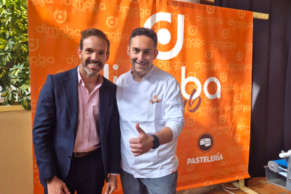 David Fenoy, director de Dimoba Food Lab, y José Roldán, reconocido como el mejor panadero del mundo.