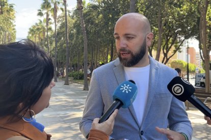 El candidato del PSOE al Parlamento de Andalucía, Juanfra Colomina