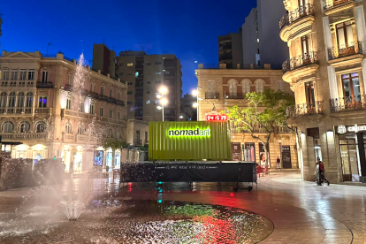 El contenedor de NomadArt en la Puerta de Purchena.