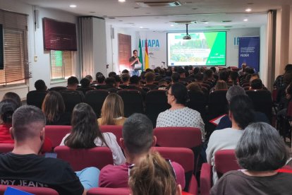 El IFAPA da a conocer en La Mojonera las buenas prácticas en biodiversidad y nutrición del suelo a más de 120 profesiones de la horticultura ecológica