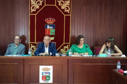 Pleno en Vícar.