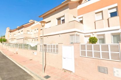 Chalet adosado en venta en Almería.