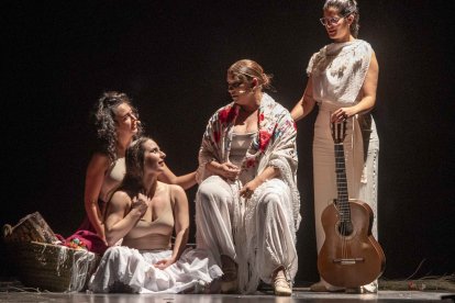 Estreno de ‘Pleita’ en el Teatro Apolo.