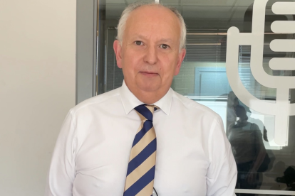Luis Columna, presidente de la Audiencia Provincial y abonado de toda de la vida de la UD Almería.