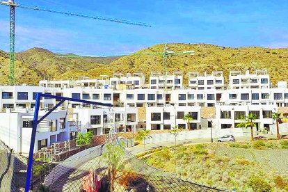 Viviendas en construcción en los Altos de Macenas, en Mojácar.