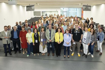 Imagen de grupo de los representantes de servicios de orientación y asesoramiento de toda España reunidos en Castellón