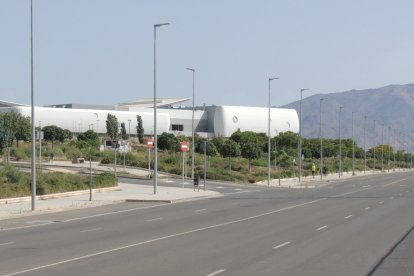Las calles junto al Centro Comercial Torrecárdenas ya han recuperado la normalidad para la circulación.
