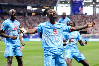 La celebración del '9' de la República Democrática del Congo. Brian Cipenga, la sensación del Mundial 2026.
