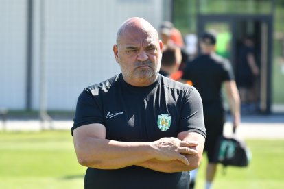 Juan Carlos Cintas es el segundo de Fran Fernández en el Karpaty ucraniano.