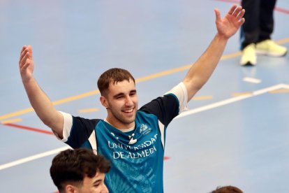 Unicaja Costa de Almería y Antonio Torres se juntan de nuevo.