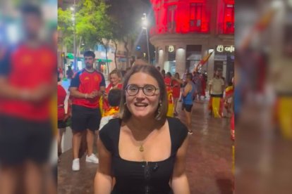 LA VOZ recorre las calles de Almería.