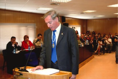 Imagen de archivo de José María González en el salón de plenos del Ayuntamiento de Roquetas de Mar.