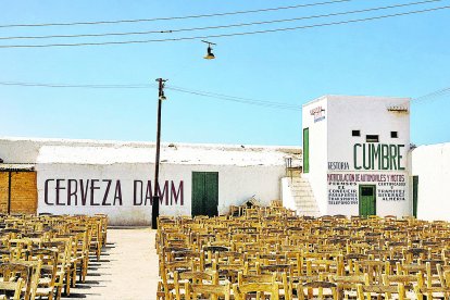En 1960 se incorporó a la cartelera de Almería la Terraza Norte, que estaba situada más arriba del Imperial, antes de llegar al Paseo de la Caridad.