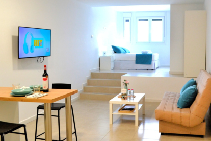 Los completos alojamientos de Apartamentos Turísticos La Inmaculada.