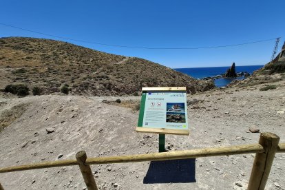 La Junta protege de la presión turística el Arrecife de las Sirenas