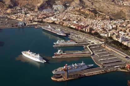 Imagen del Puerto de Almería