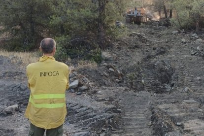 El Infoca sigue trabajando en la zona para dar por controlado el incendio