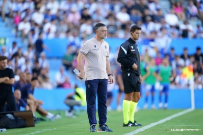 García Pimienta tiene faena en el Almería.
