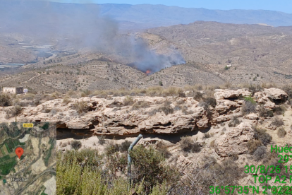 Incendio en Santa Fe de Mondújar