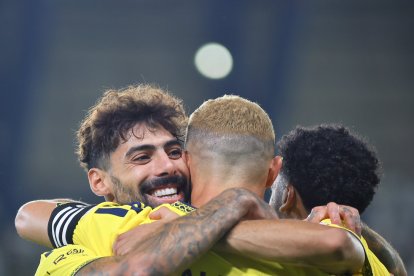 Samú Costa se abraza a Cristiano Ronaldo en su momento de esplendor.