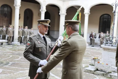 Imagen de la última toma de mando de Moreno Arenas, nuevo general jefe de la BRILEG de La Legión.
