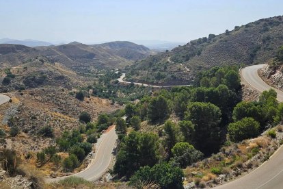 Las carreteras de la Sierra de Los Filabres reciben a La Vuelta con paso por Velefique y llegada en Calar Alto.