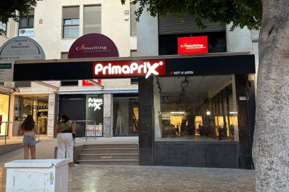 Primaprix desembarca en Almería con una tienda en pleno Paseo de Almería.