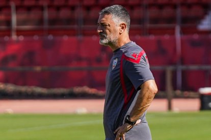 García Pimienta marca los nuevos retos para el Almería, que necesita mostrar una mejor versión en sus partidos fuera de casa.