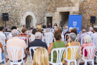 Presentación del Programa Escuela de Misterios en Carboneras.