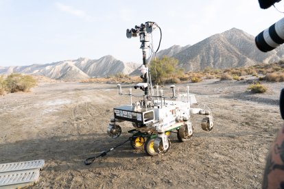 Pruebas en Tabernas de Charlie, el prototipo del rover marciano que se enviará a Marte en 2028.