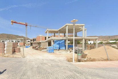 Una de las promociones en construcción en el núcleo de Rodalquilar.