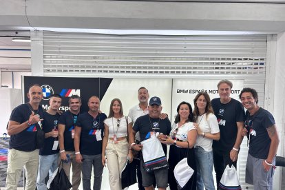 Uno de los momentos de convivencia en el circuito mundialista de Cheste