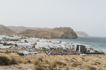 Celebración del festival Nudo Sur en Las Negras.