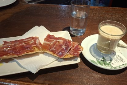 ¡Que tengas un buen desayuno, prenda!