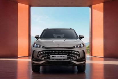 MG España ofrece dos años de mantenimiento gratuito en este modelo, que se suman a los 7 años / 150.000 km de garantía.