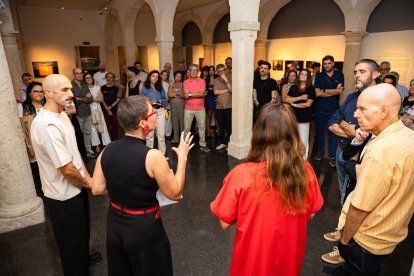 Inauguración de la exposición 'Curvas de la mente'.