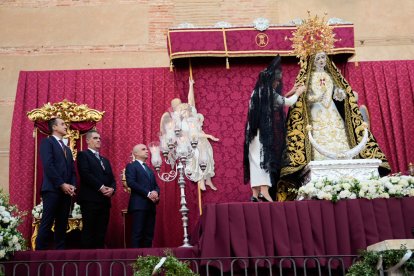 Colocación del escudo.
