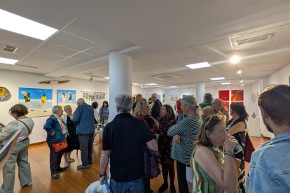 Inauguración de la exposición 'De la mar serena' en Serón.