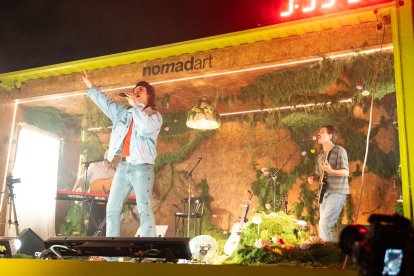 El cantante Leo Rizzi, artista sorpresa de la última edición del año de Nomadart en las 500 Viviendas.