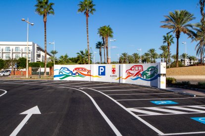 Retamar-El Toyo cuenta con un nuevo aparcamiento público al aire libre con más de 90 plazas