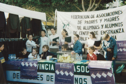 Elecciones al Consejo Escolar en el año 2000.