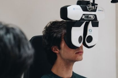 La terapia visual con realidad virtual se realiza ya en Almería.