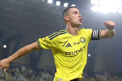 Cristiano Ronaldo sigue volando con el Al-Nassr buscando los 1.000 goles y también en el mundo de las finanzas.