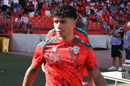 Nico Melamed para durante un tiempo indefinido por un edema óseo en la rodilla y se pierde un tramo clave de la temporada.